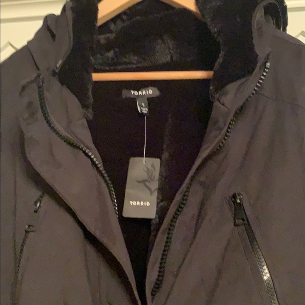 PLUS SIZE BRAND NEW Black Thick Winter Coat